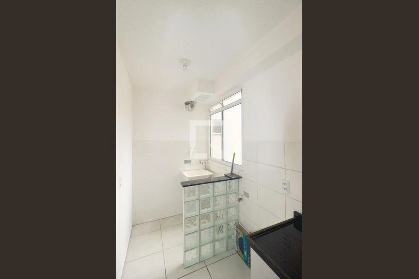 2-bedroom apartment in a building with a pool — photo 28