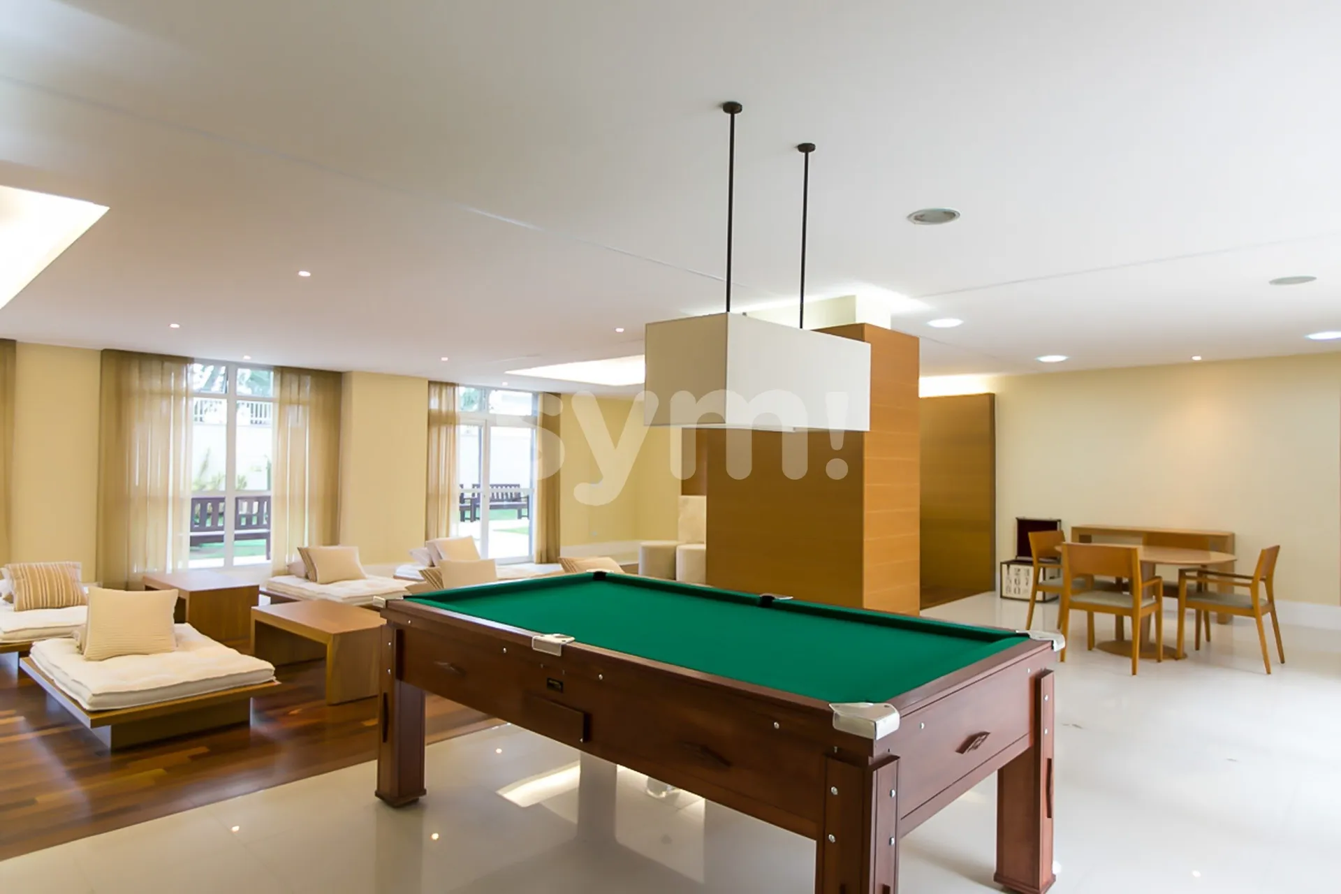 256 m² apartment with 3 en-suite bedrooms and enclosed balcony — photo 31