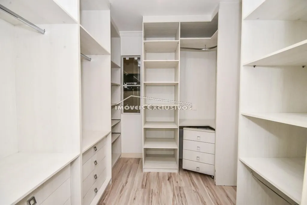 Furnished 253 m² house with 4 bedrooms and an open gas kitchen — photo 26