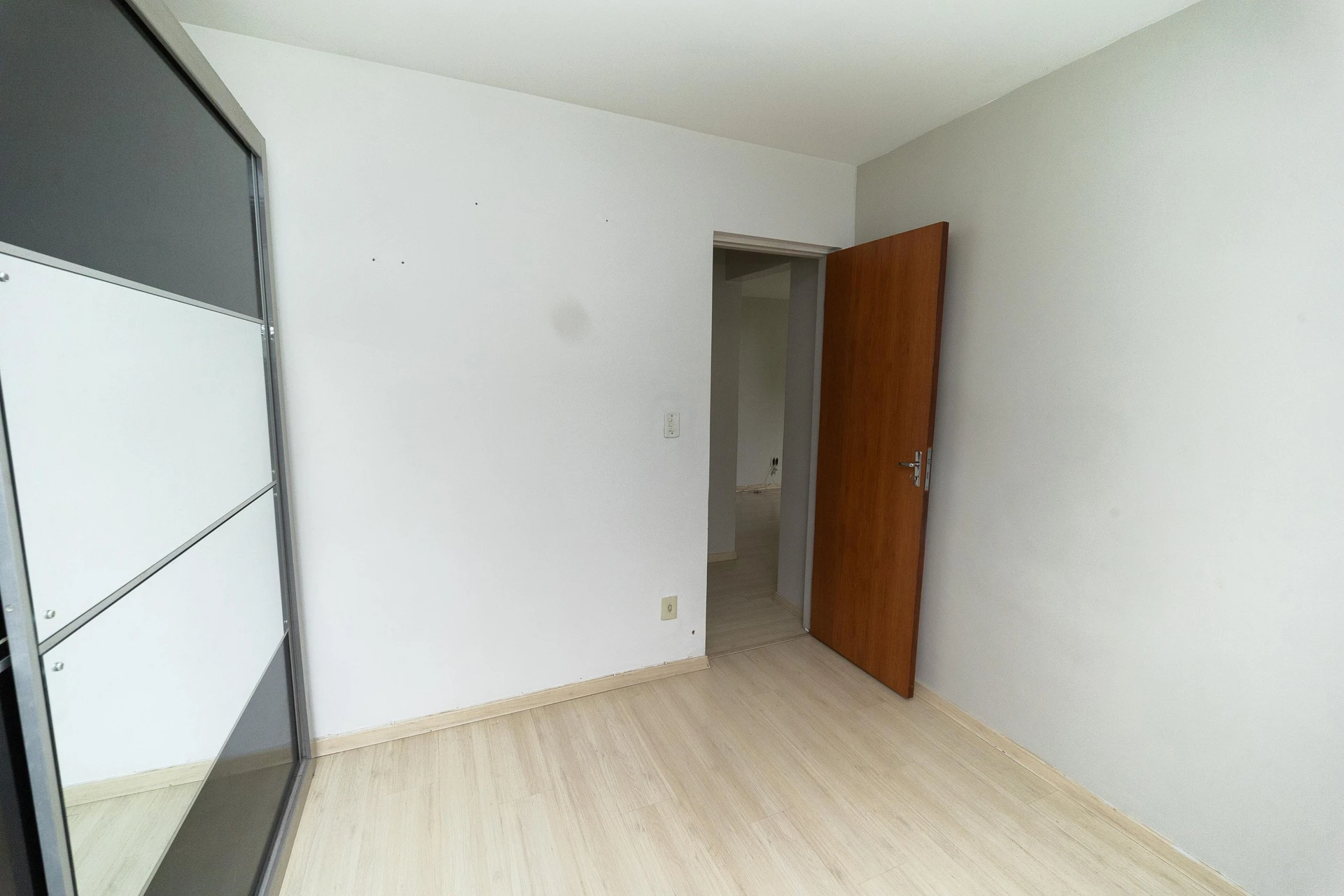Apartamento com piso de madeira ou laminado, Campo Grande — photo 20