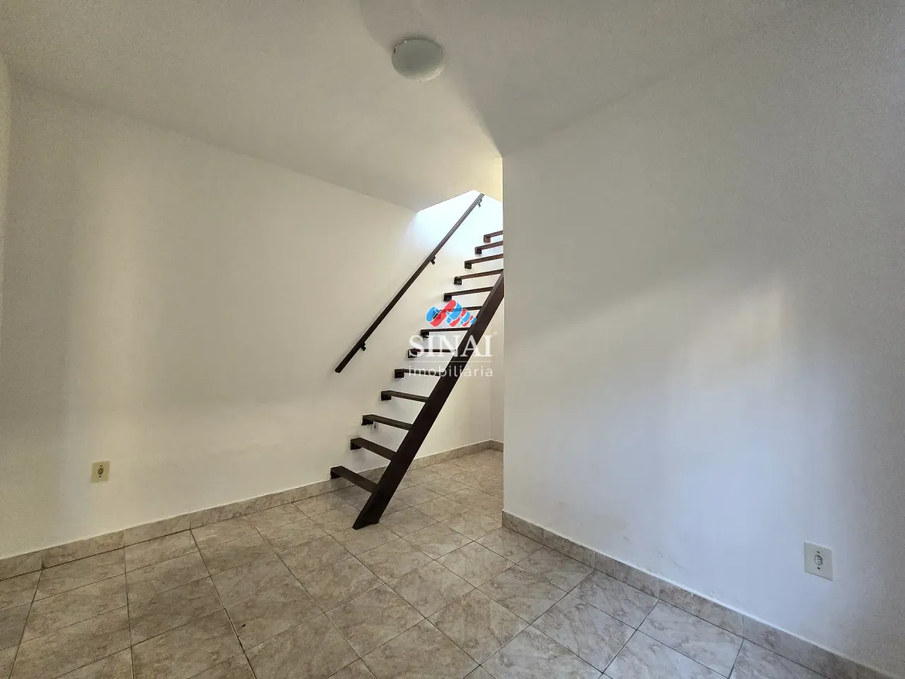 Unfurnished 1-bedroom house with 1 bathroom — photo 14