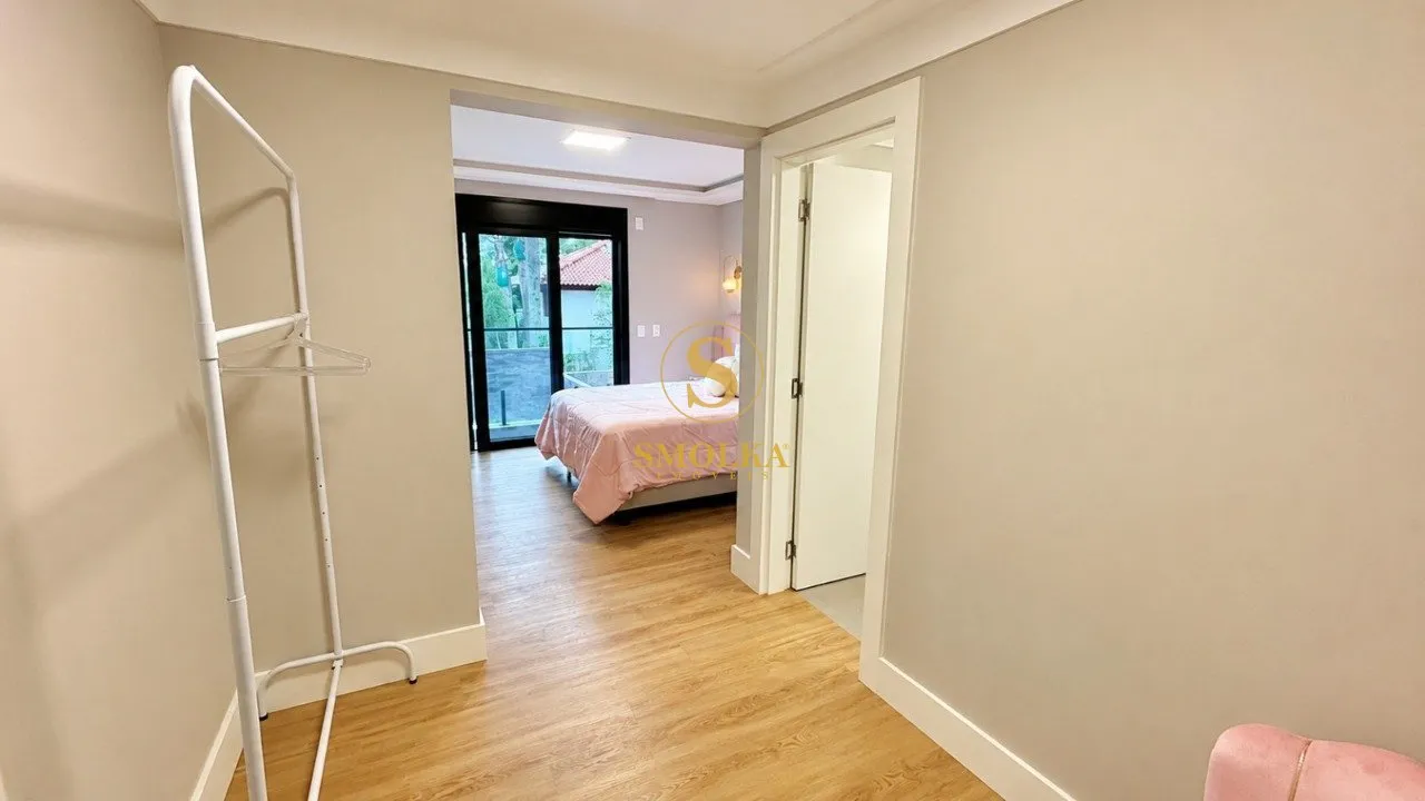 Дом с 4 спальнями-сьютами и открытой кухней — photo 68