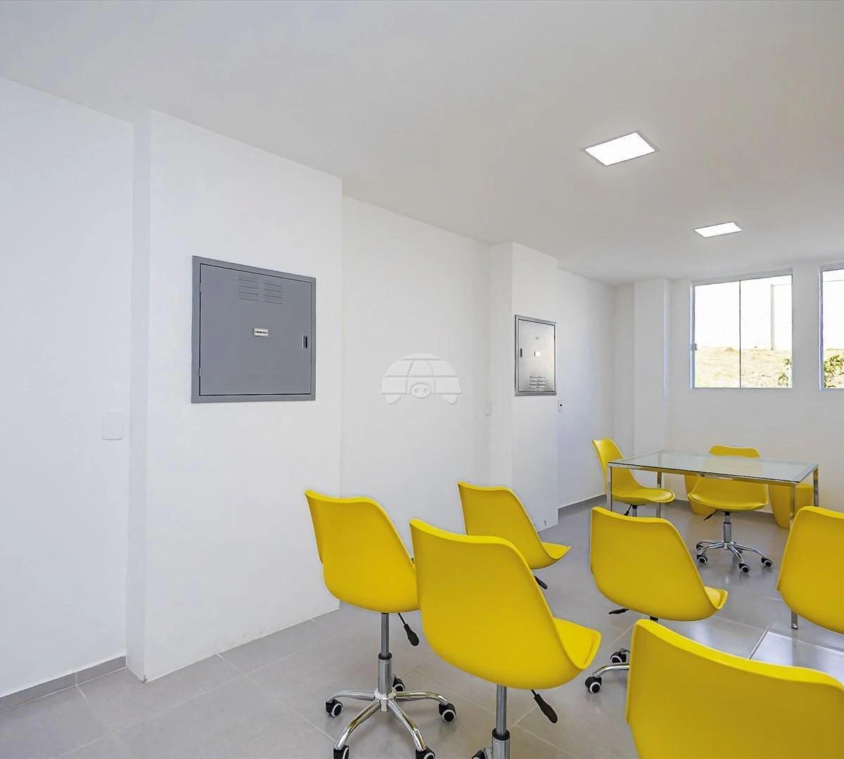 2-bedroom apartment with a home office — photo 24