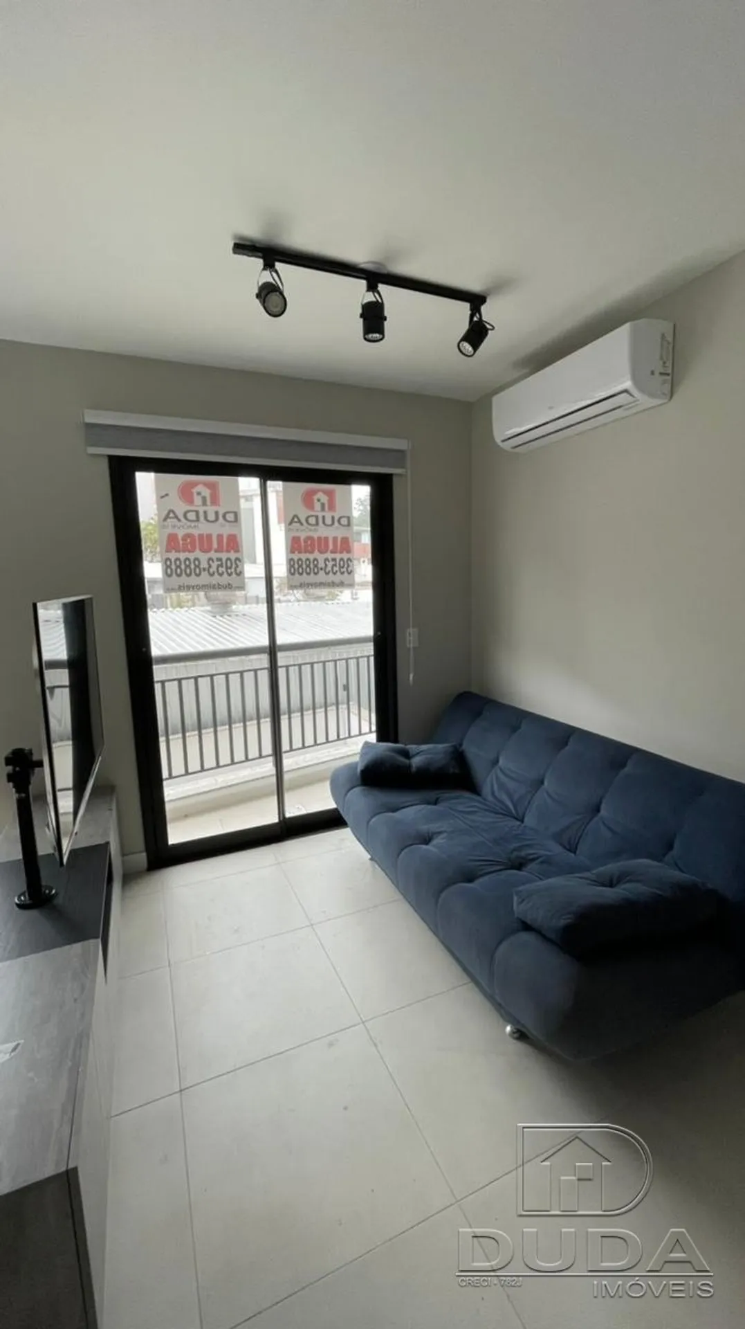 Furnished 1-bedroom apartment with 35 m² and a parking spot — photo 19