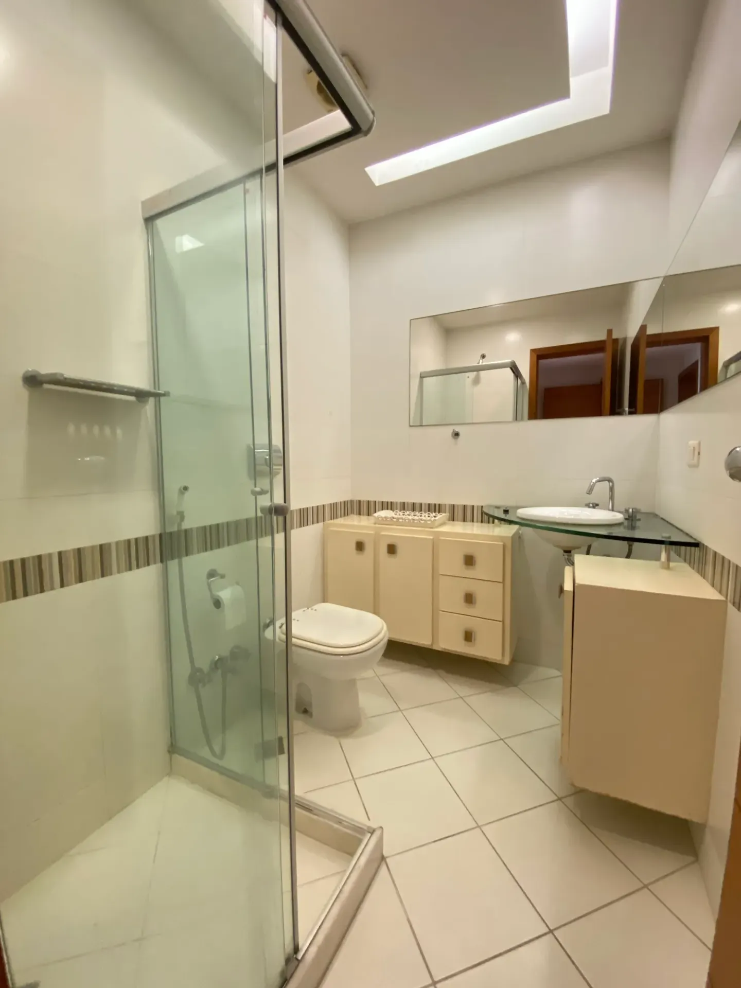 Apartamento de 185 m² com 4 quartos e elevador — photo 31