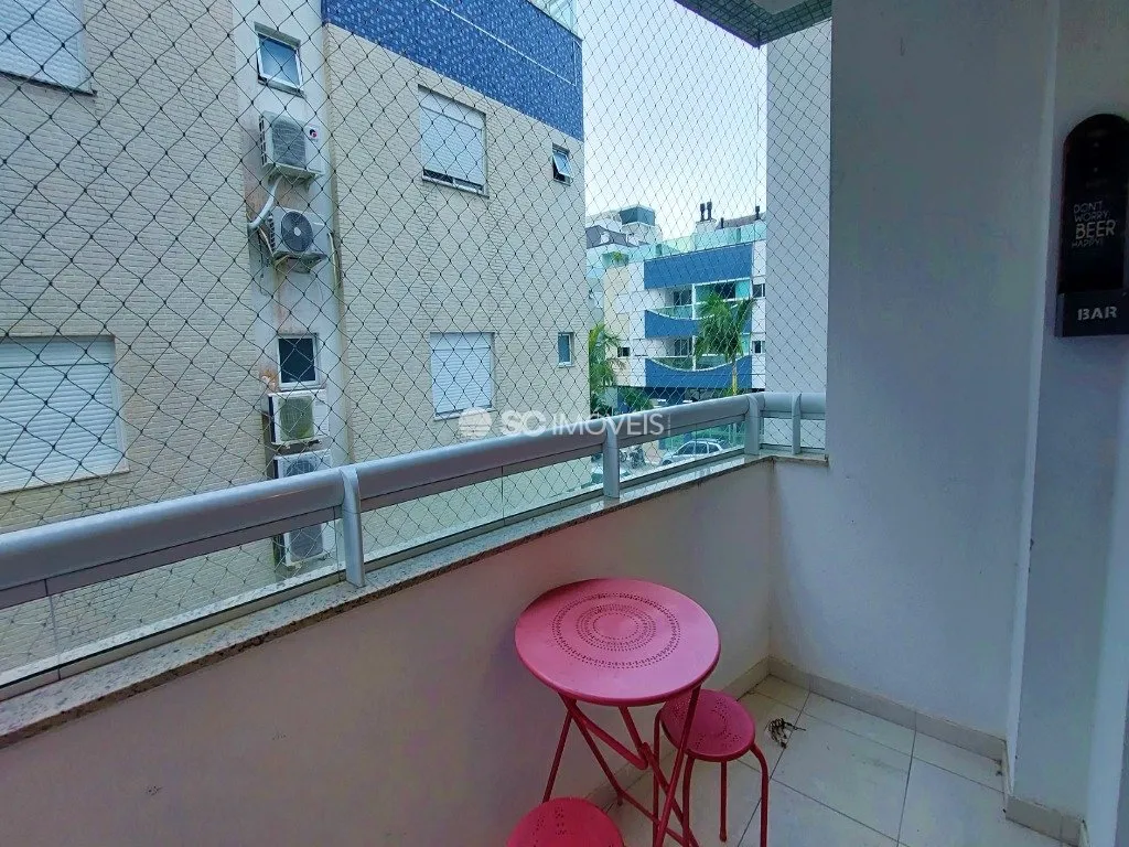 2-bedroom apartment with a washing machine in Florianópolis — photo 16