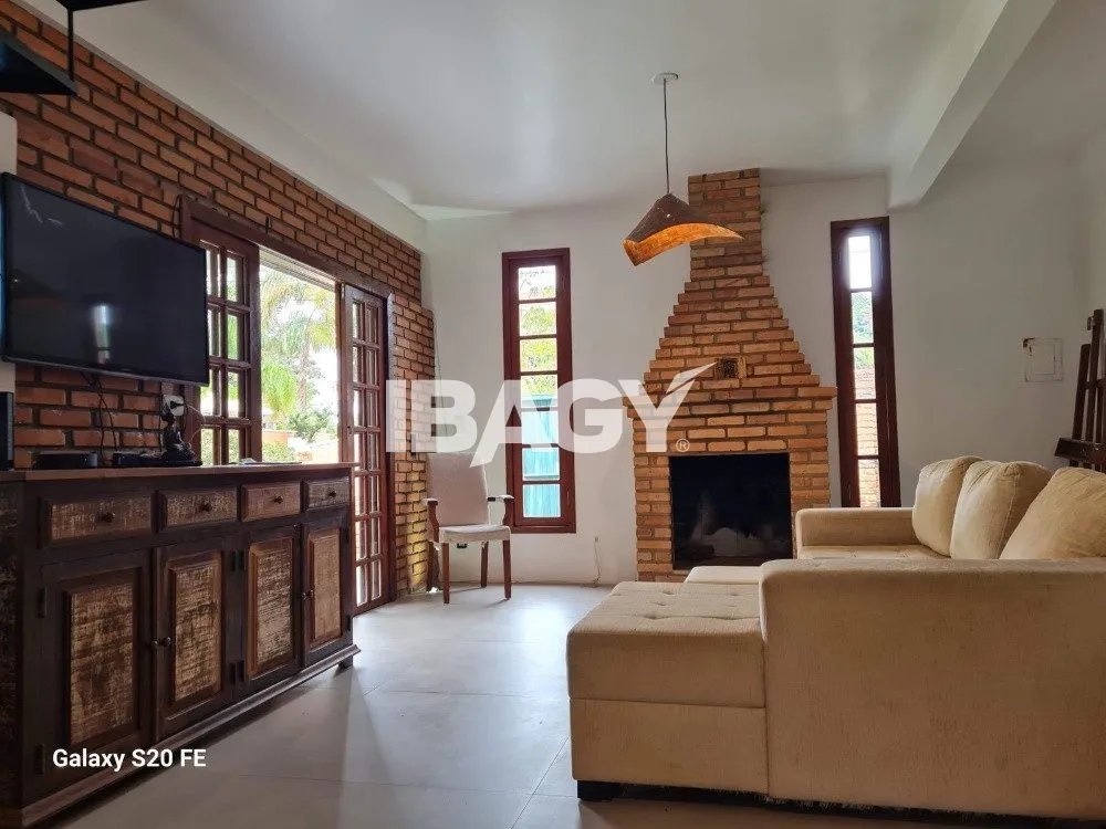Furnished 2-bedroom house with balcony and 2 parking spaces — photo 4