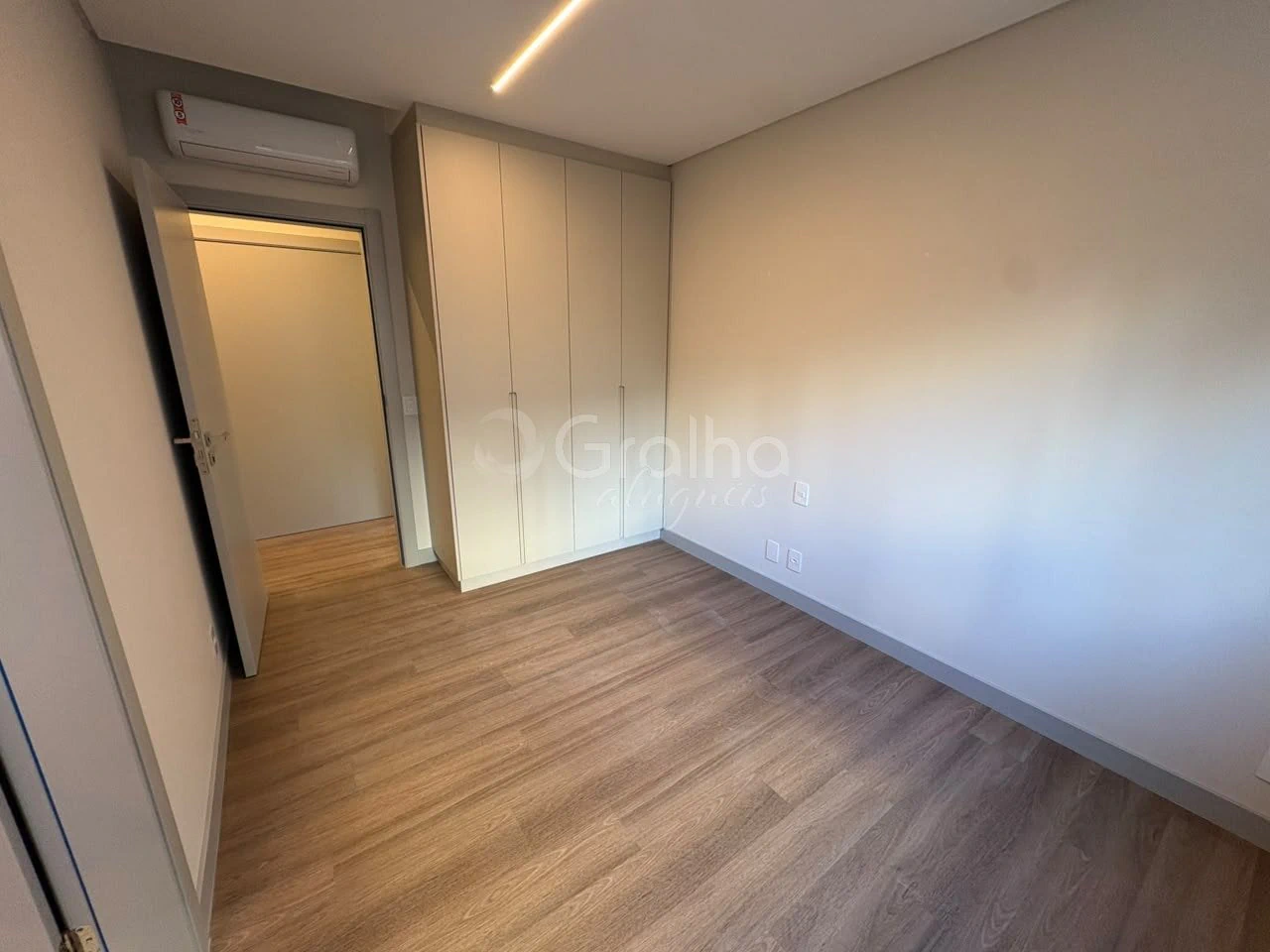Apartment, 154 m², with a private BBQ — photo 15