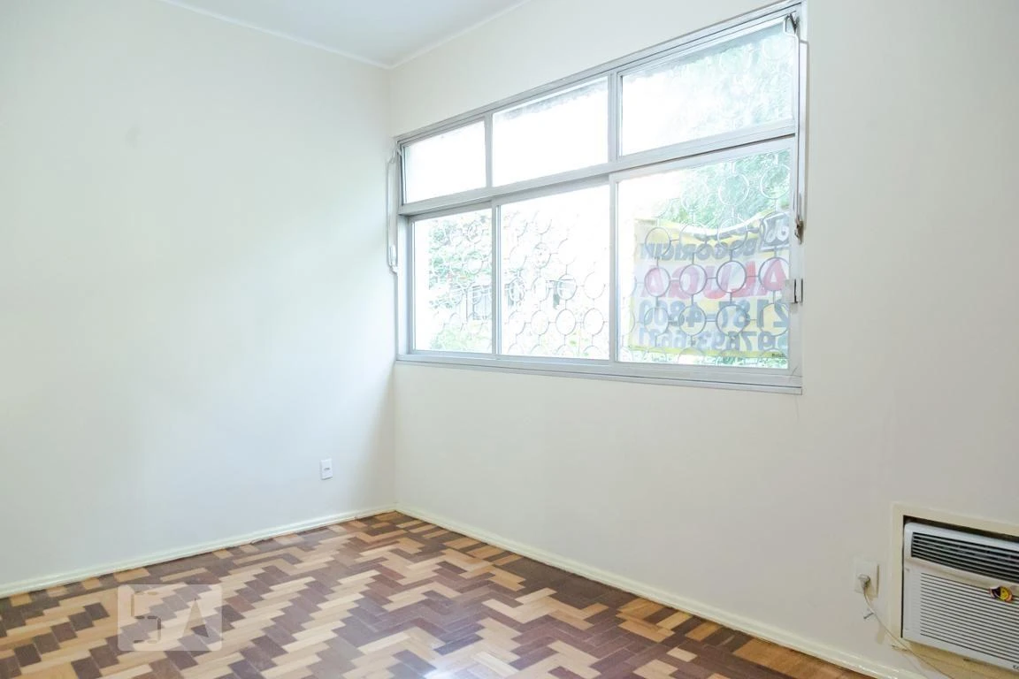 Rental house with 3 bedrooms and 267 m² — photo 50