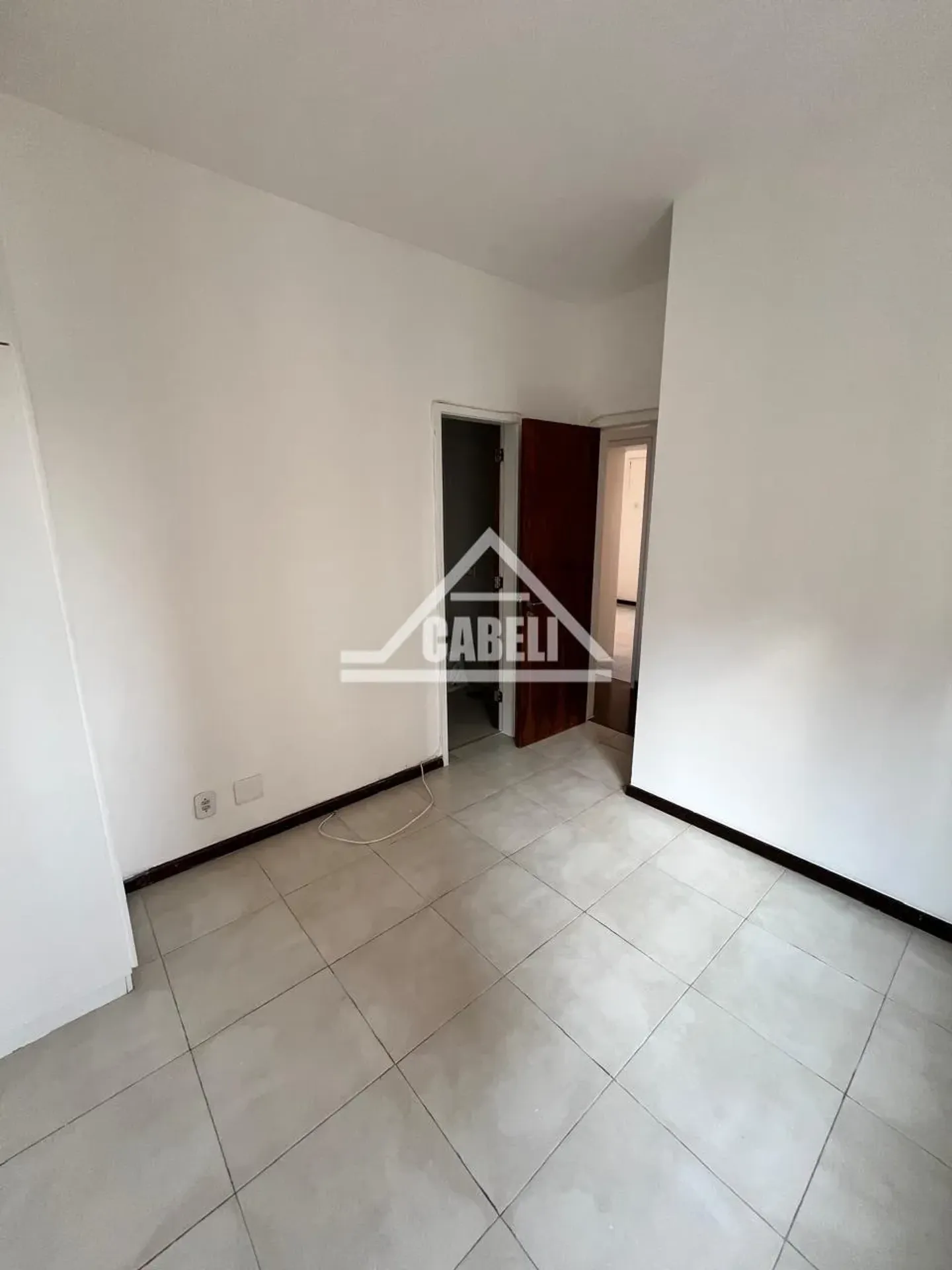 Apartment, 91 m², with a walk-in closet — photo 3
