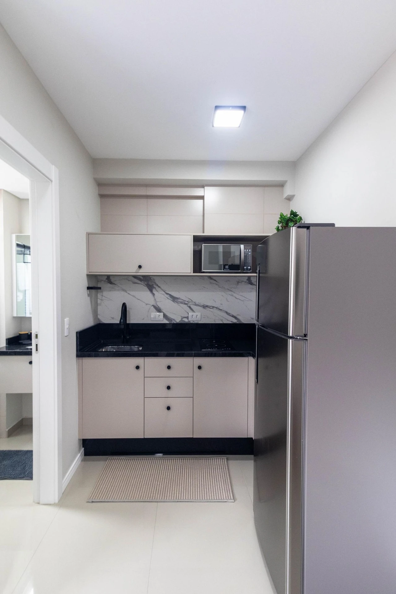 One-bedroom apartment with a home office in Curitiba — photo 9
