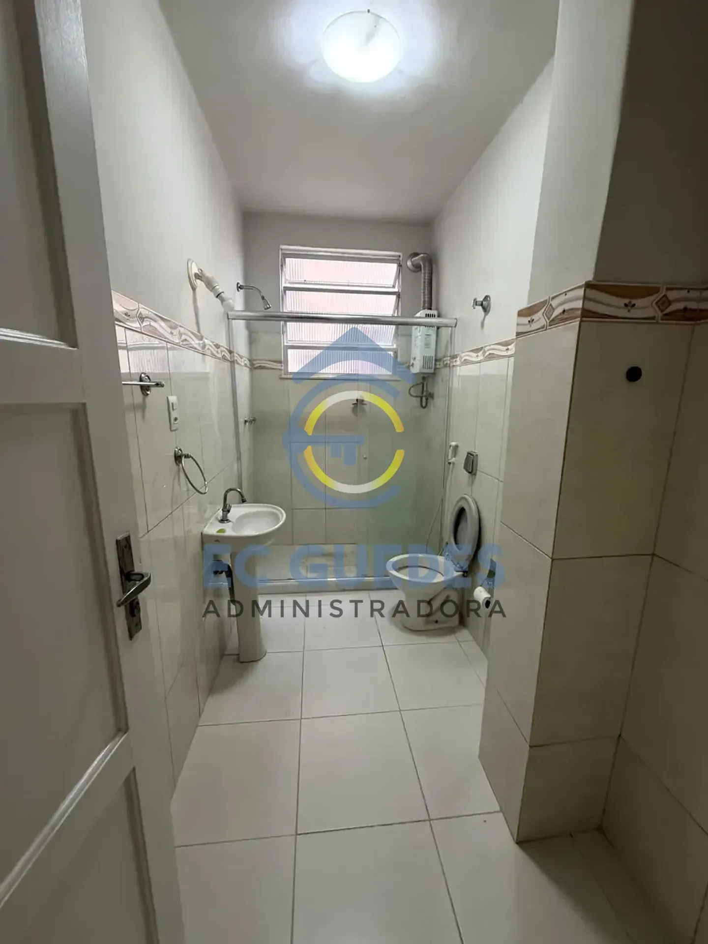 Деревянный пол или ламинат и 2 спальни: квартира 73 м² — photo 9