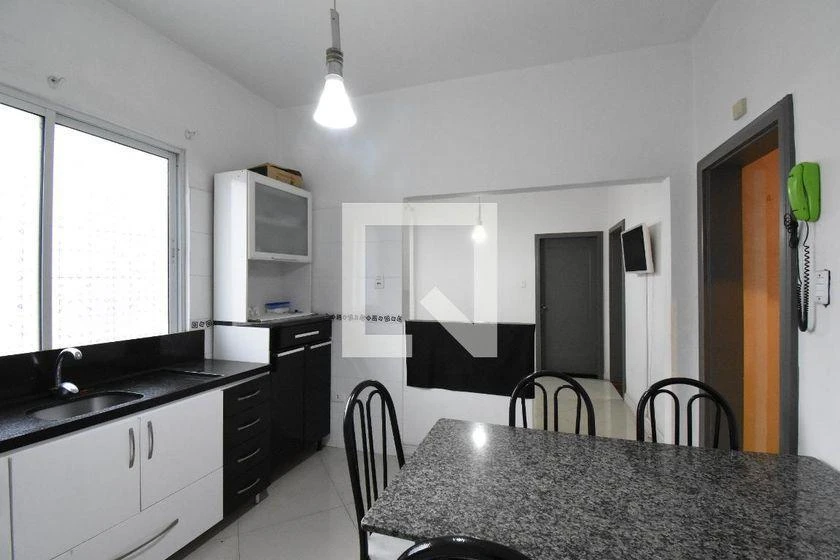 Apartment with wood floors, 2 bedrooms and 130 m² — photo 14
