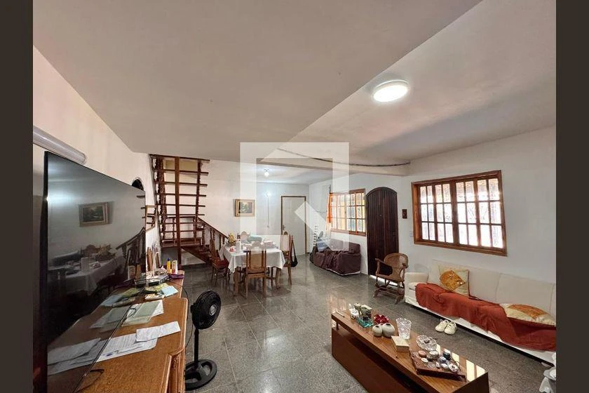 Casa amueblada con 4 dormitorios y balcón, 358 m² — photo 4