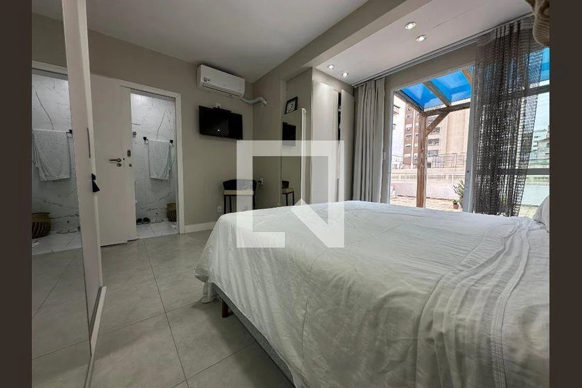 Furnished apartment, 429 m², with floor-to-ceiling windows — photo 14