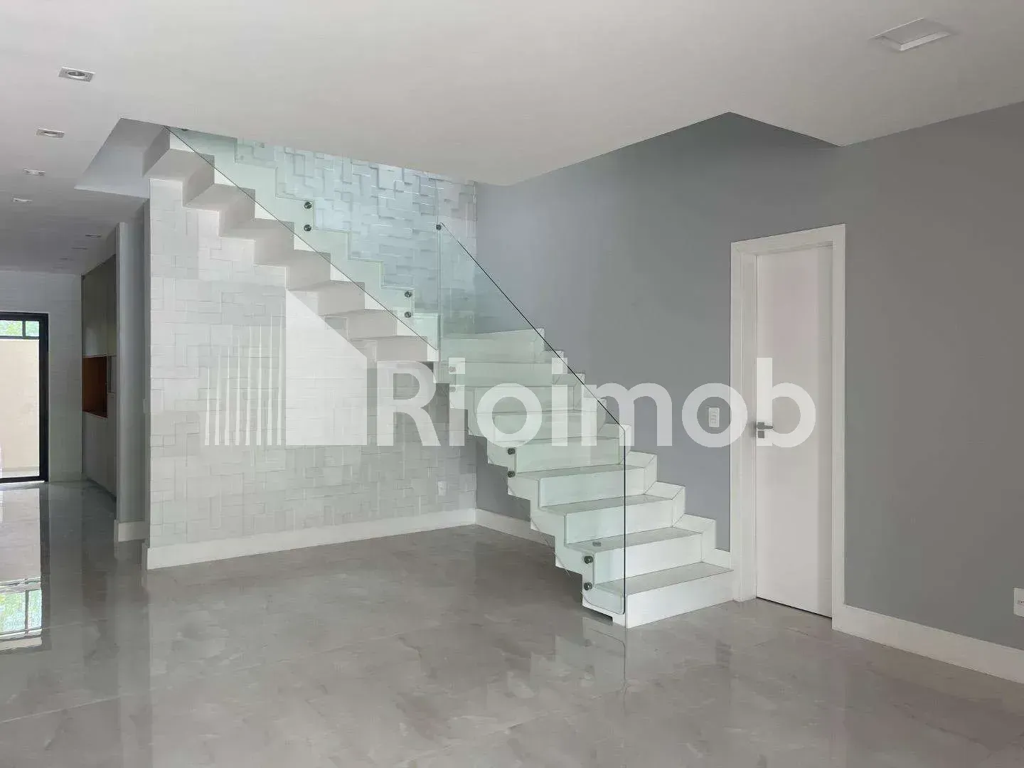 Будинок із кухнею відкритого планування та 5 спальнями 490 м² — photo 6