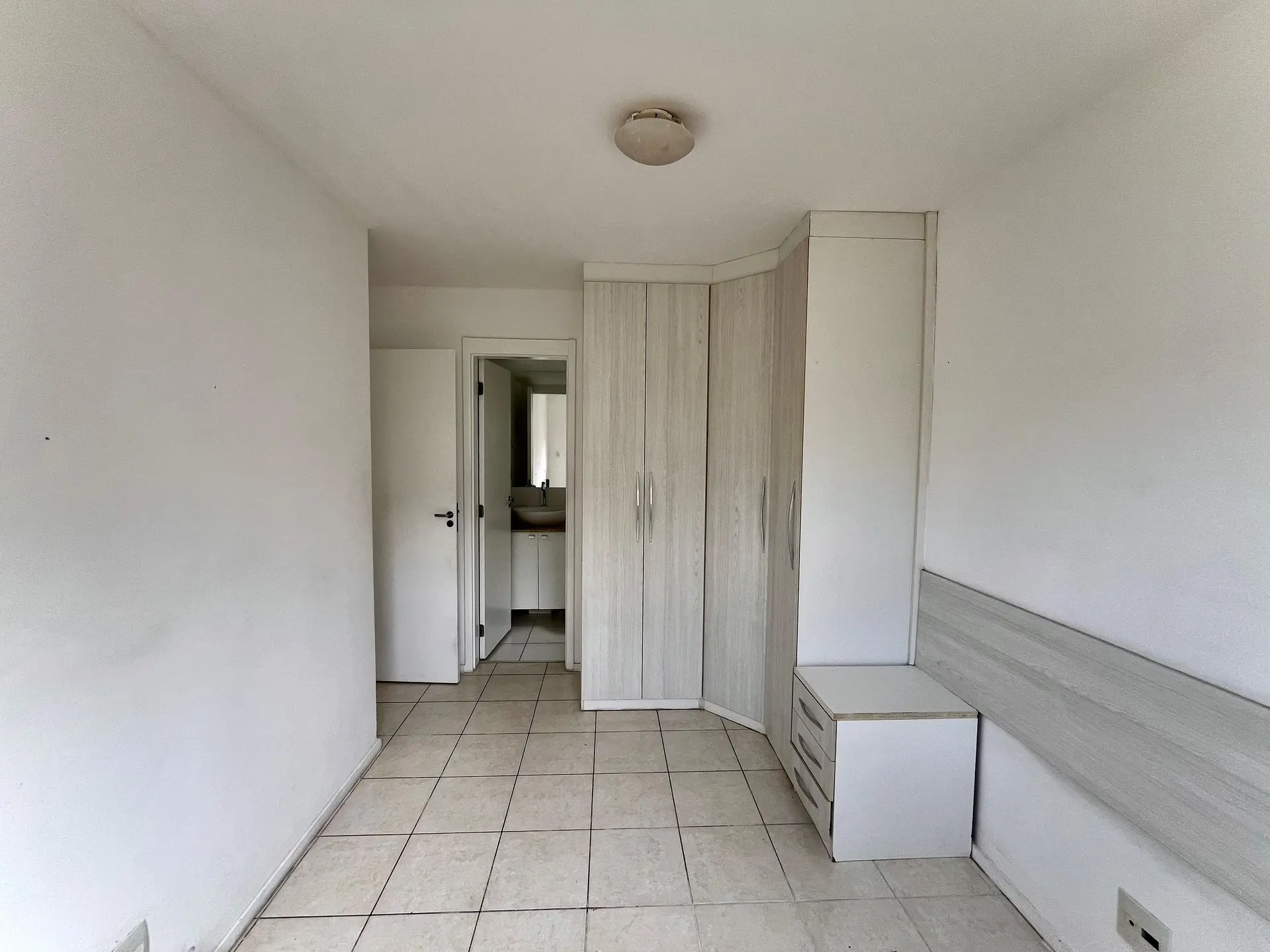 Квартира з 3 спальнями та балконом, 3 ванні — photo 26