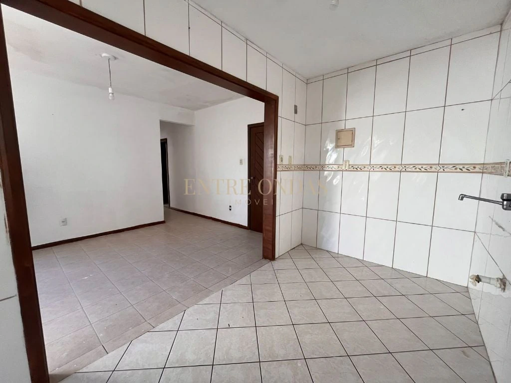 Unfurnished 2-bedroom apartment with 65 m² — photo 2
