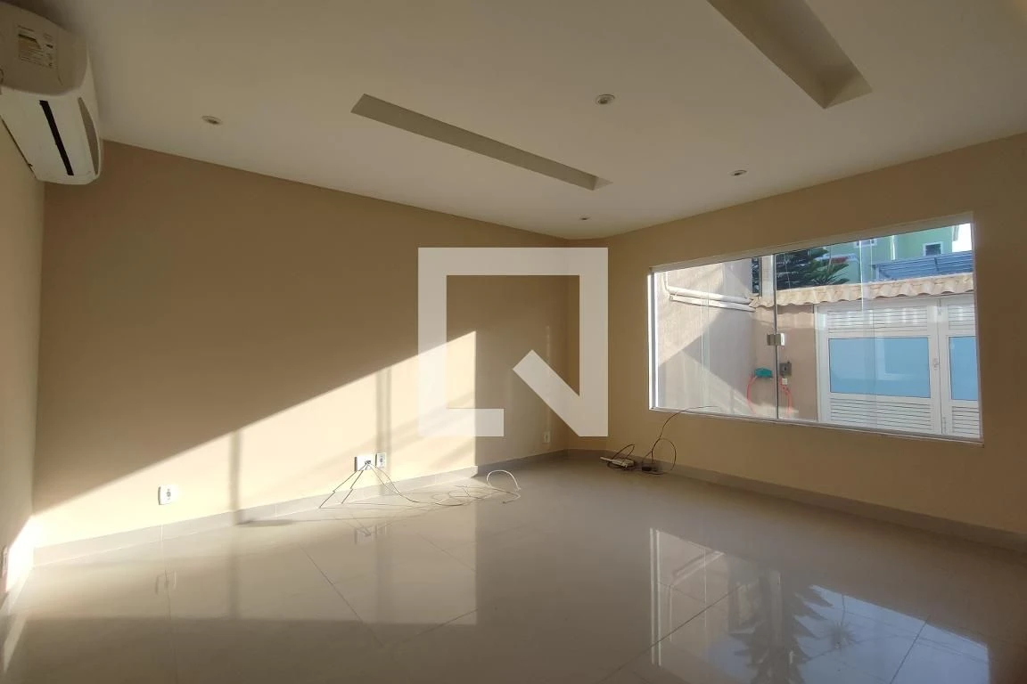 Unfurnished house with 3 bedrooms and 4 bathrooms — photo 52
