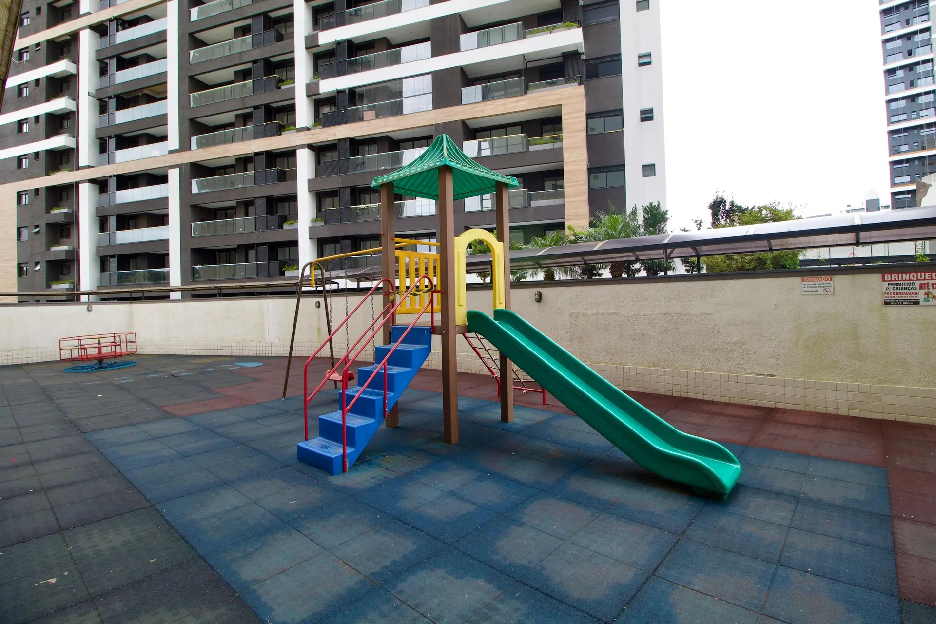 Apartment, 147 m², with a jacuzzi — photo 15