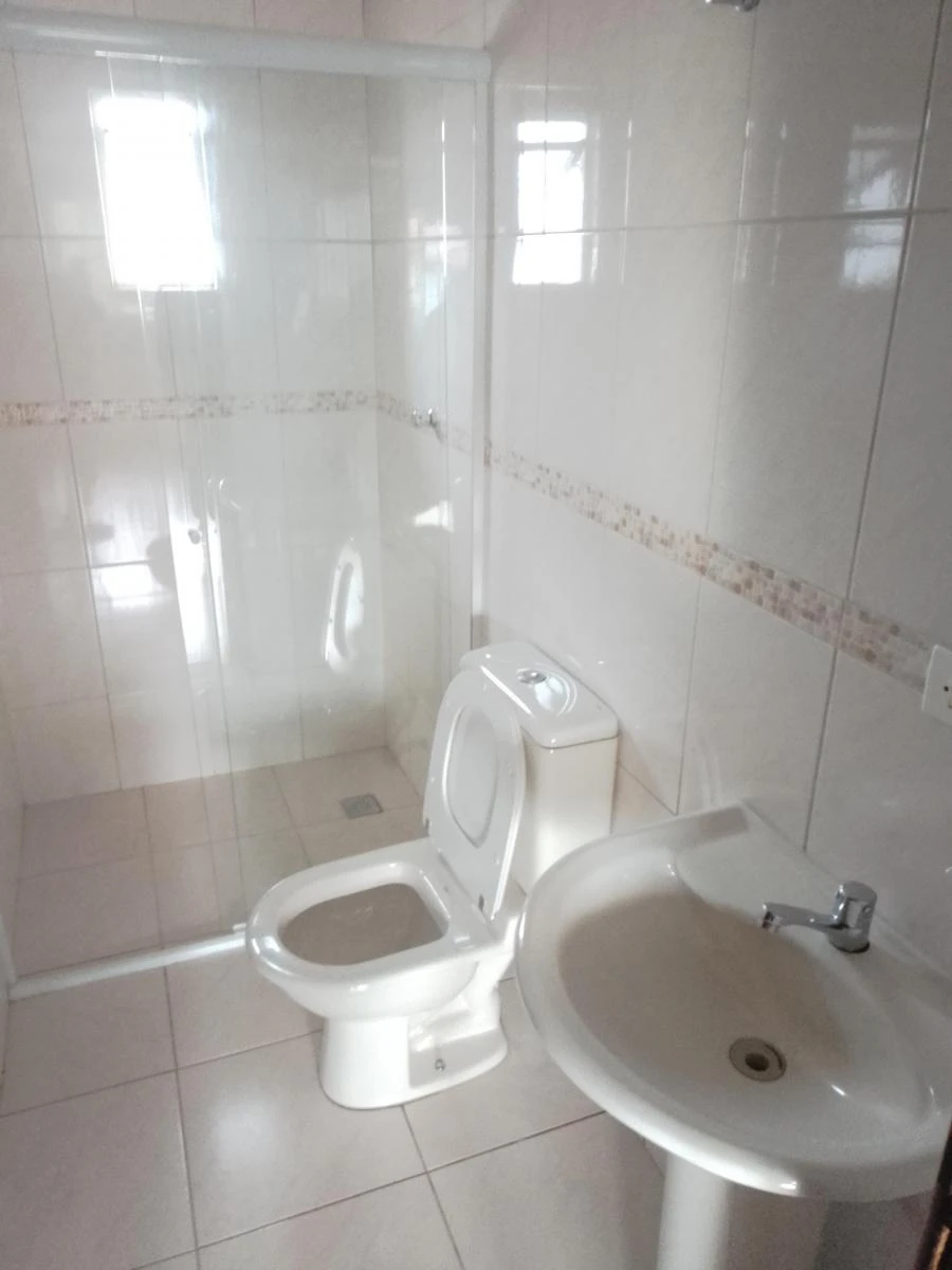 Casa con 5 dormitorios, 5 baños y cocina cerrada — photo 30