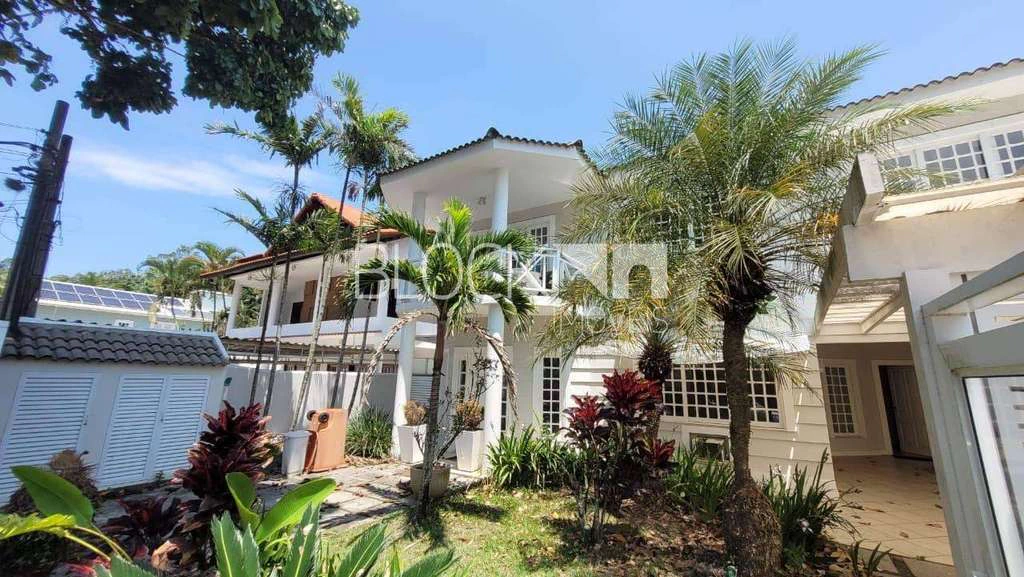 600 m² house with 4 bedrooms and 3 en-suite bathrooms — photo 11