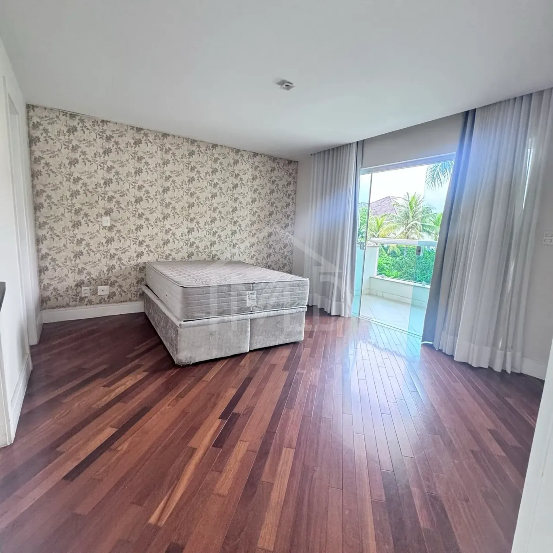 Casa amueblada con 5 dormitorios y 5 baños, balcón acristalado — photo 21