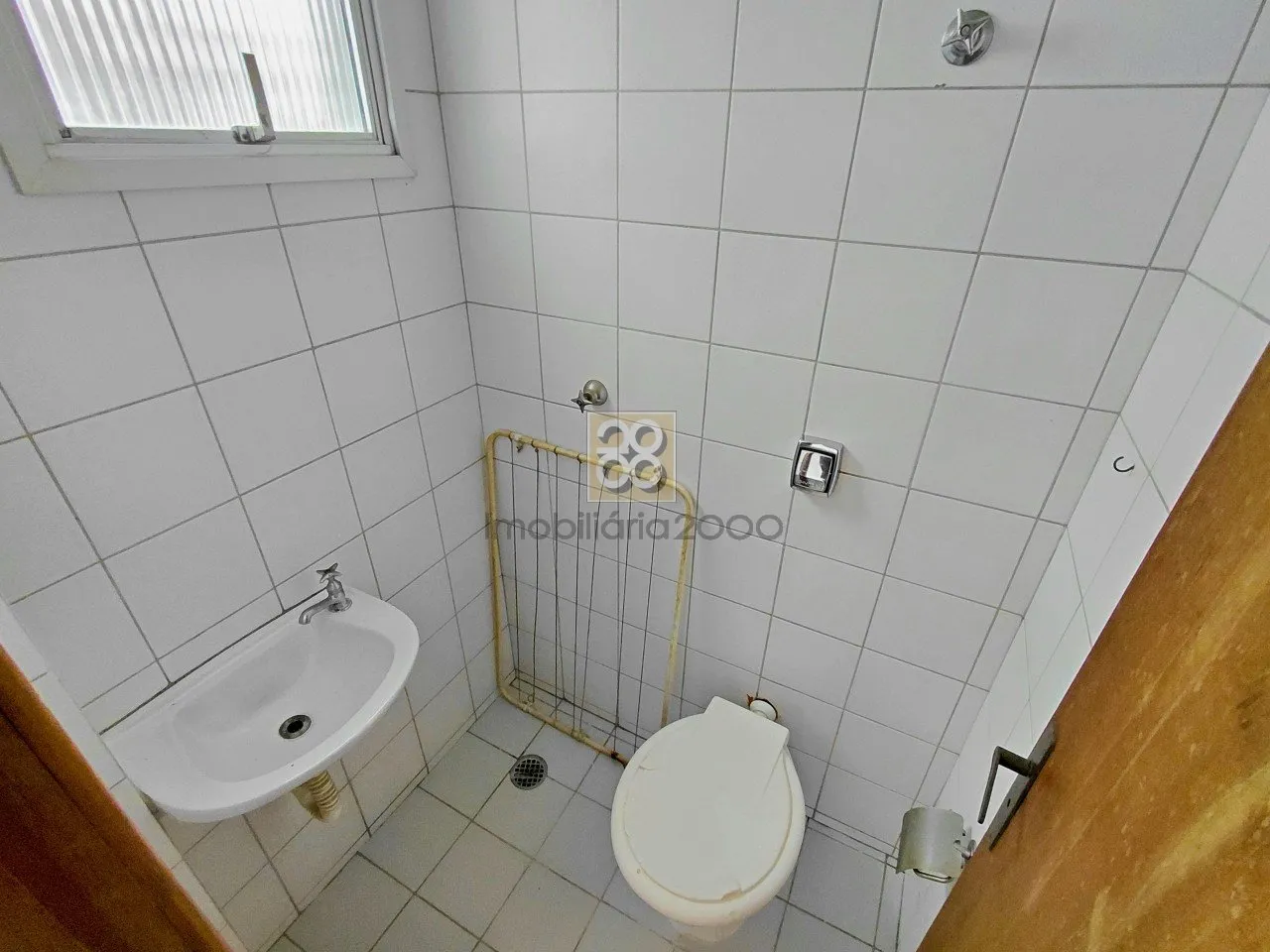 2-bedroom apartment with a suite and 2 bathrooms — photo 25