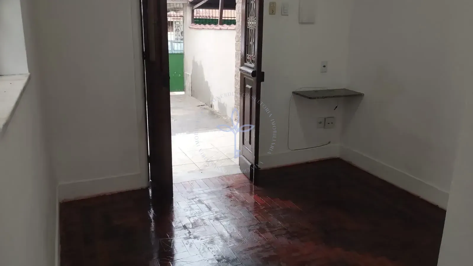 Casa com varanda e 1 vaga de estacionamento para alugar — photo 49