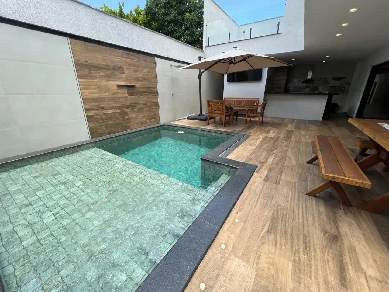 Furnished house with 4 bedrooms and 4 bathrooms — photo 8