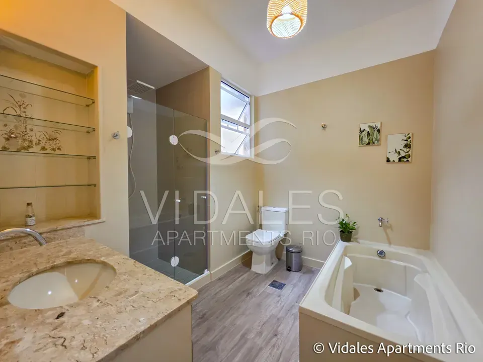 Furnished 715 m² apartment with 4 en-suite bedrooms — photo 88