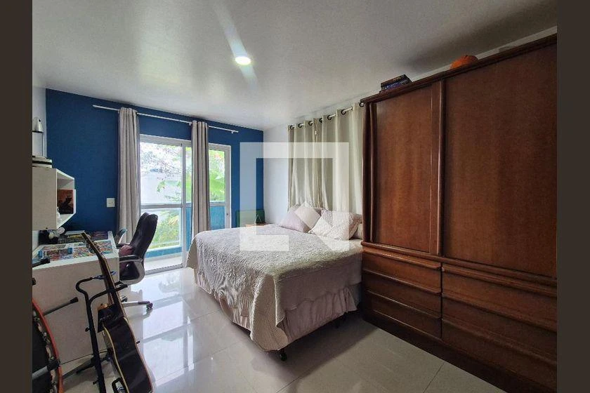 Condominium house with 4 bedrooms and a gas stove — photo 33