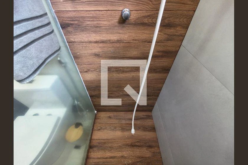 358 m² rental house with 2 bedrooms, suite and balcony — photo 47