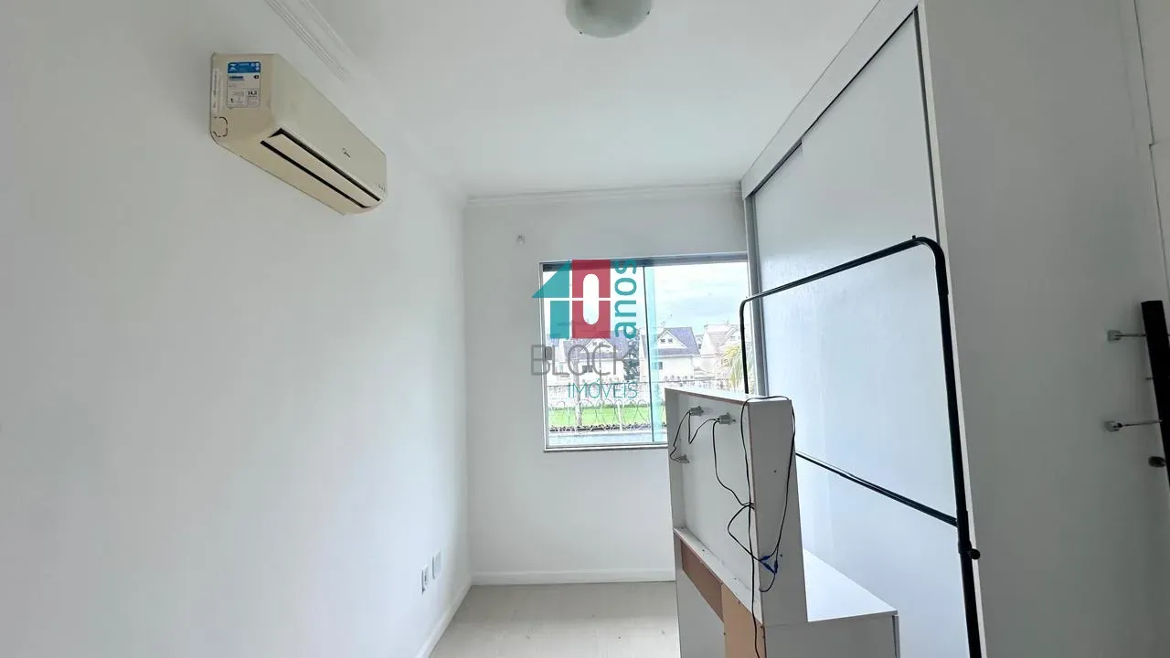 House, 243 m², with a home office — photo 11