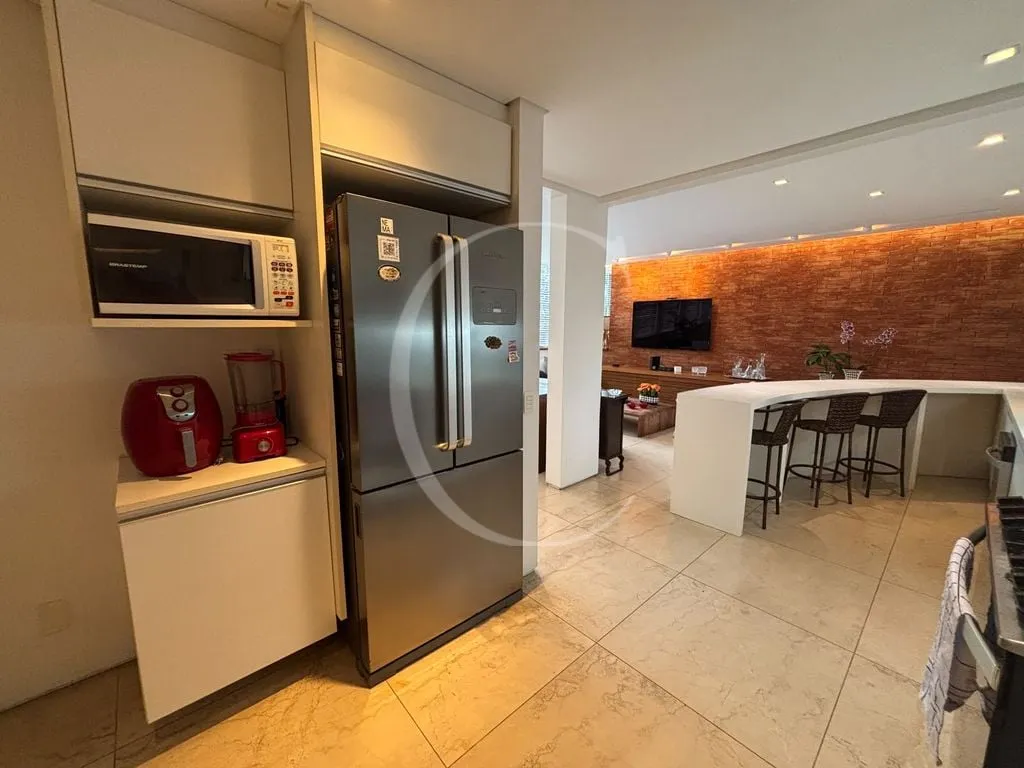 Bathtub in a 3-bedroom apartment, 127 m² — photo 2