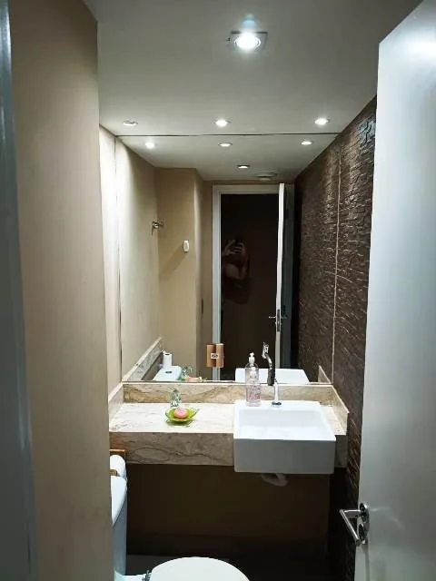 Furnished apartment with 3 bedrooms and 3 bathrooms — photo 18