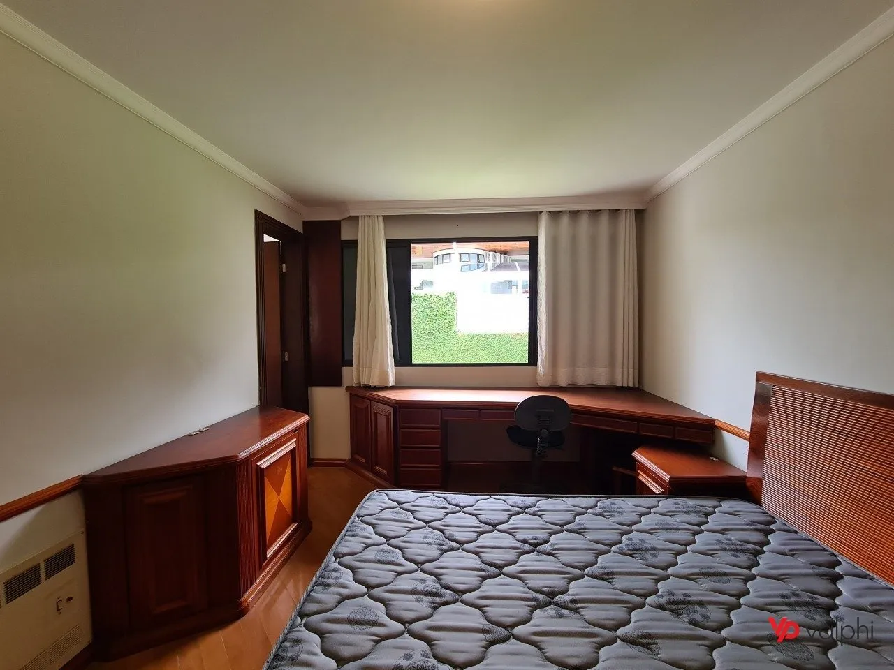 Condo house with 3 en-suite bedrooms and private garden — photo 15