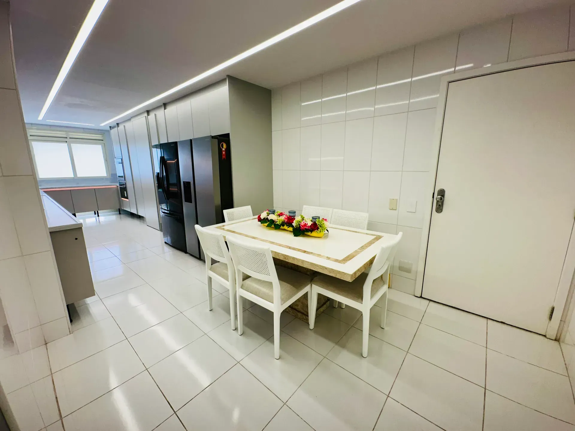 Мебльована дуплекс-квартира з 4 спальнями й 600 м² — photo 14