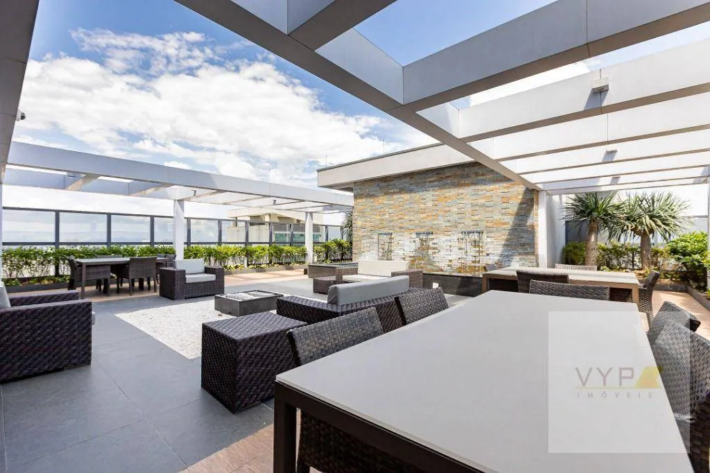 Furnished 56 m² apartment on the 27th floor