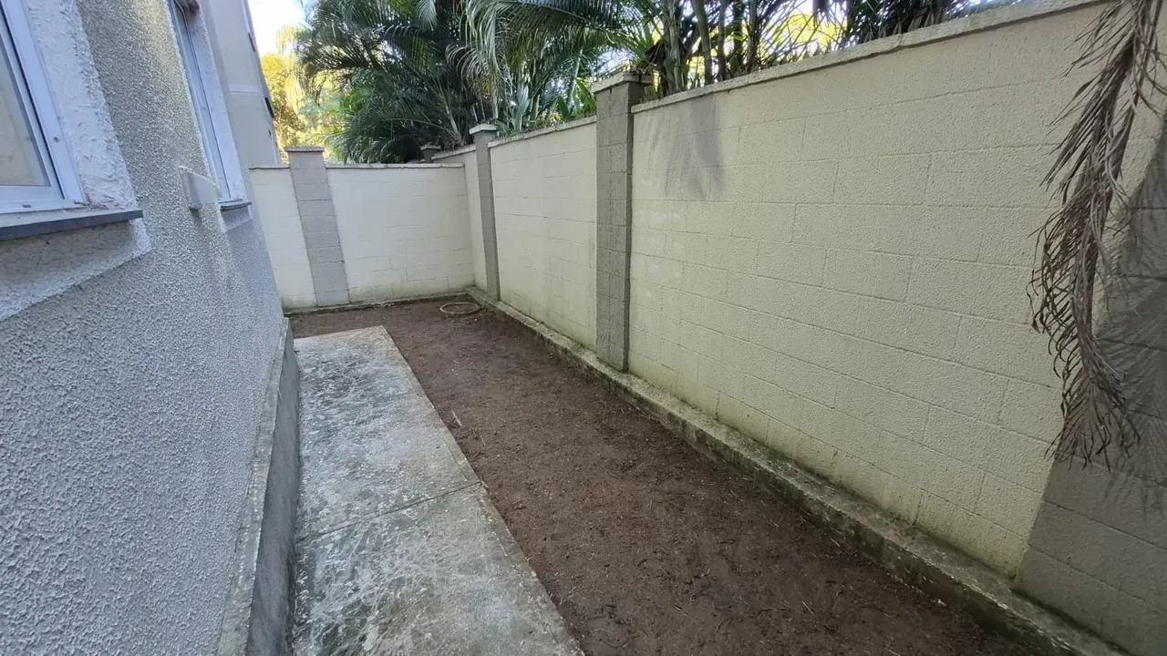 Apartamento sem mobília com 2 quartos e quintal — photo 19