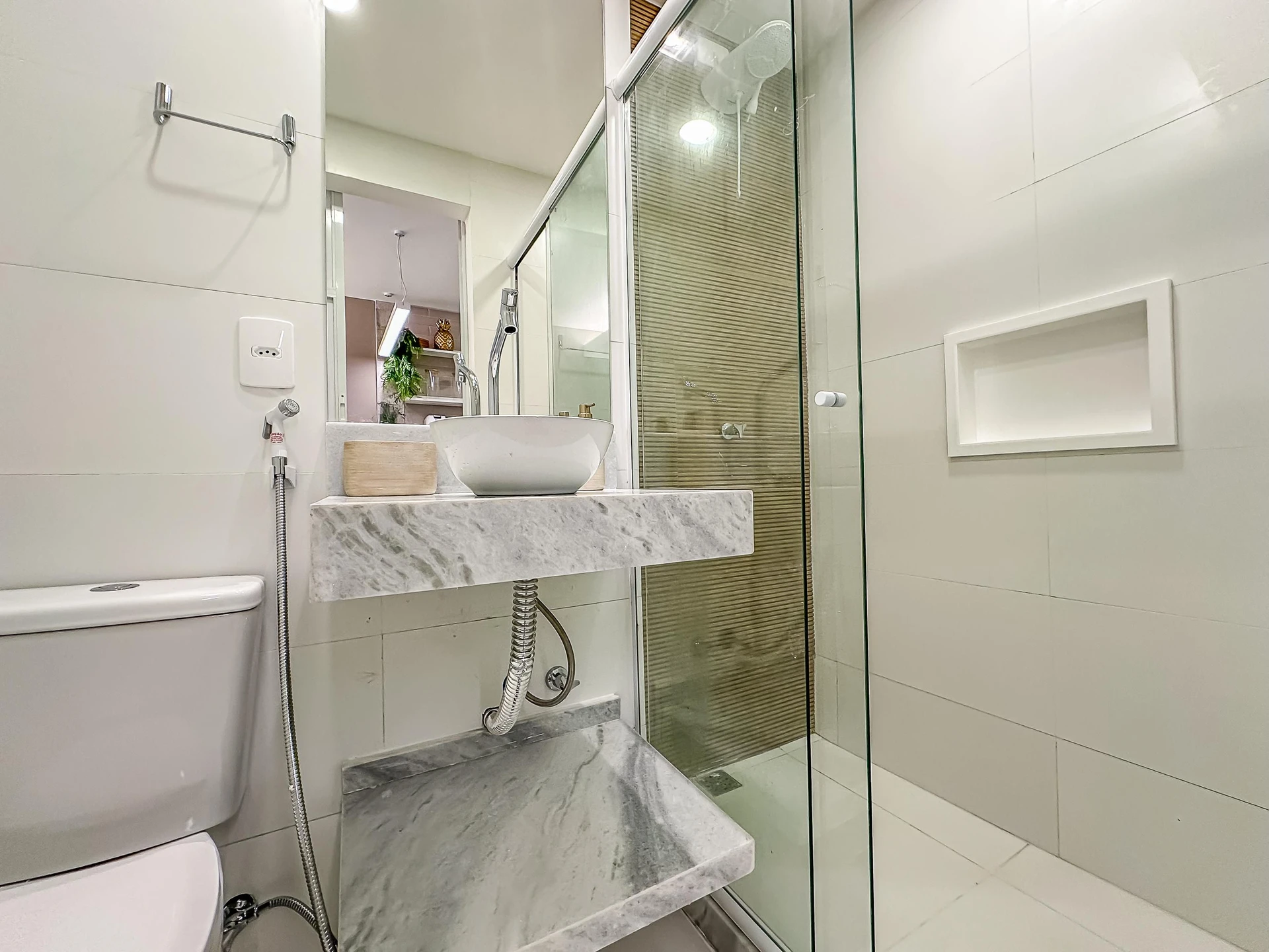 Меблированная квартира с 1 спальней и кухней open-plan — photo 45