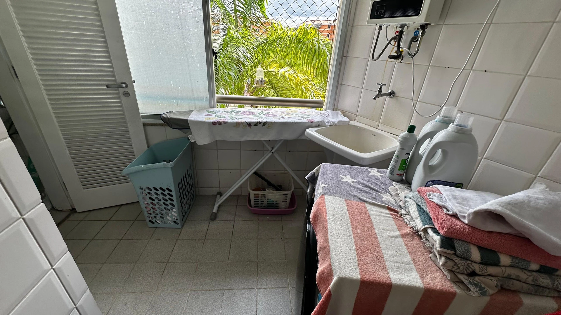 Furnished apartment with 2 bedrooms and a balcony — photo 10