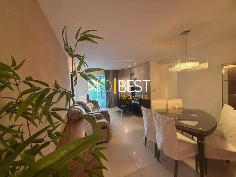 Furnished 3-bedroom apartment with balcony — photo 18