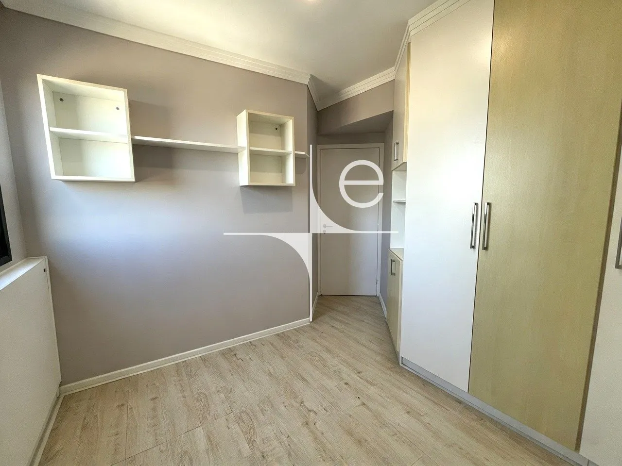 3-bedroom apartment with a washing machine — photo 15