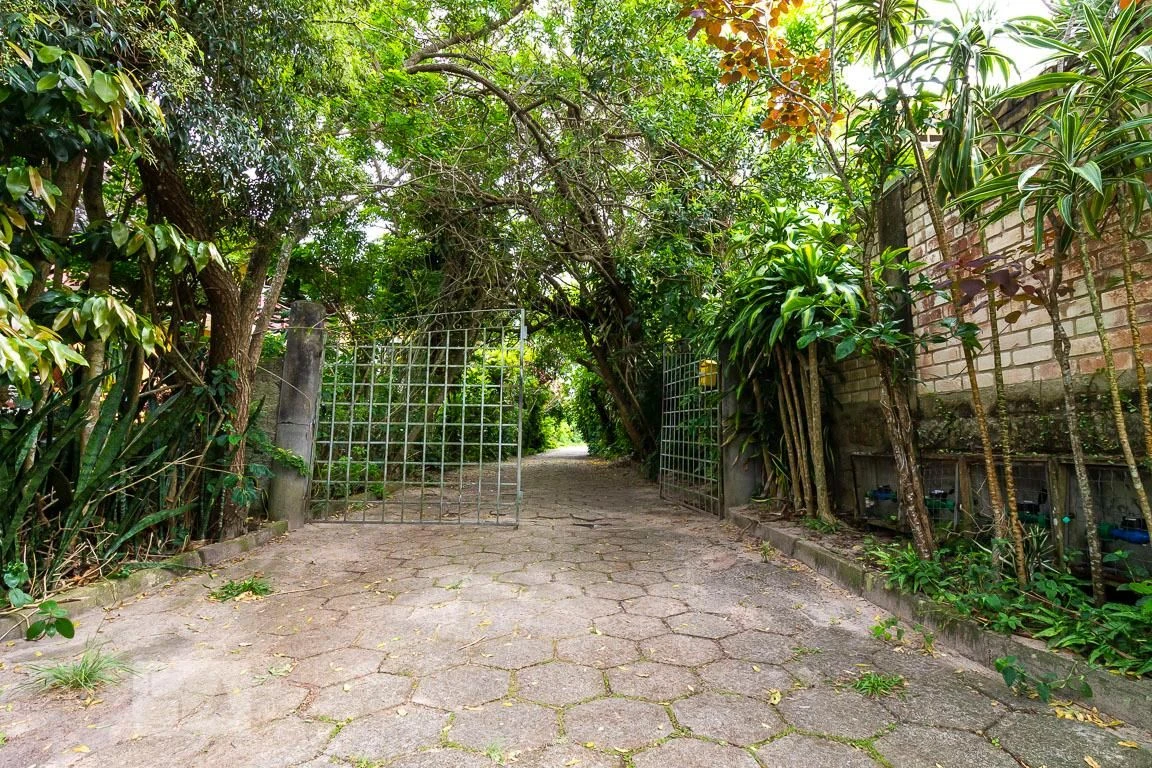 One-bedroom house with a garden in Florianópolis — photo 3