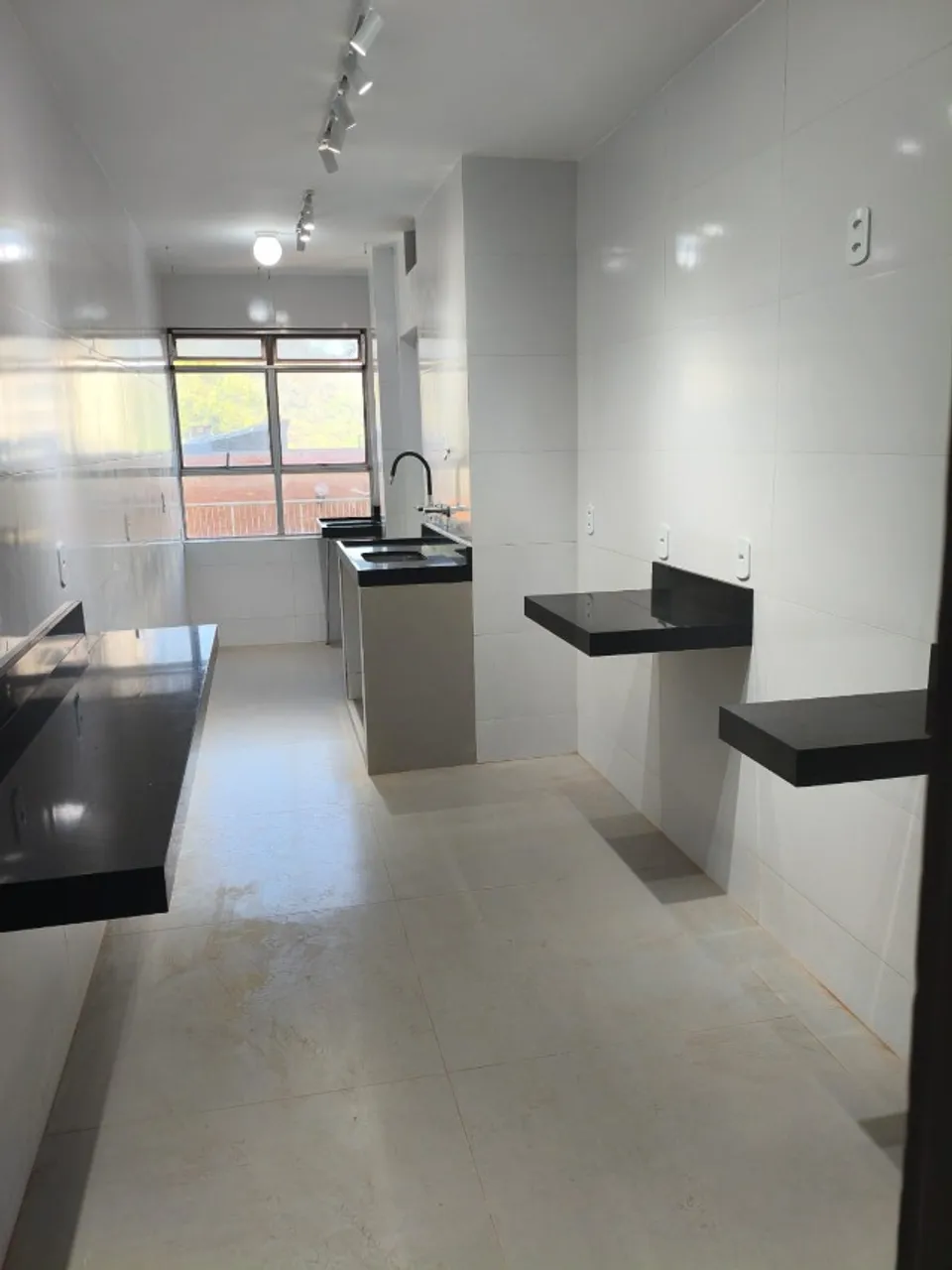 2-bedroom apartment with 2 bathrooms and 1 parking spot — photo 4
