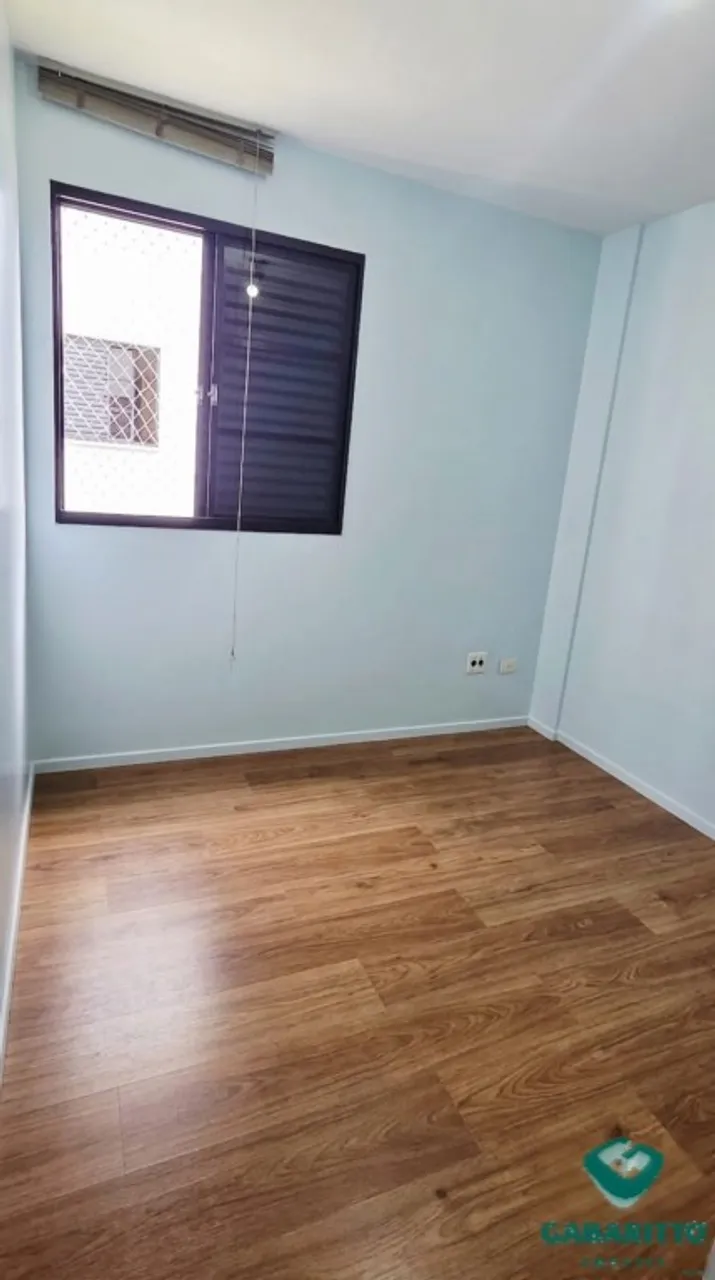 3-bedroom apartment with 1 bath and 1 parking spot — photo 3