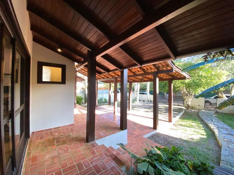 Casa de 4 dormitorios con balcón gourmet en Florianópolis — photo 26