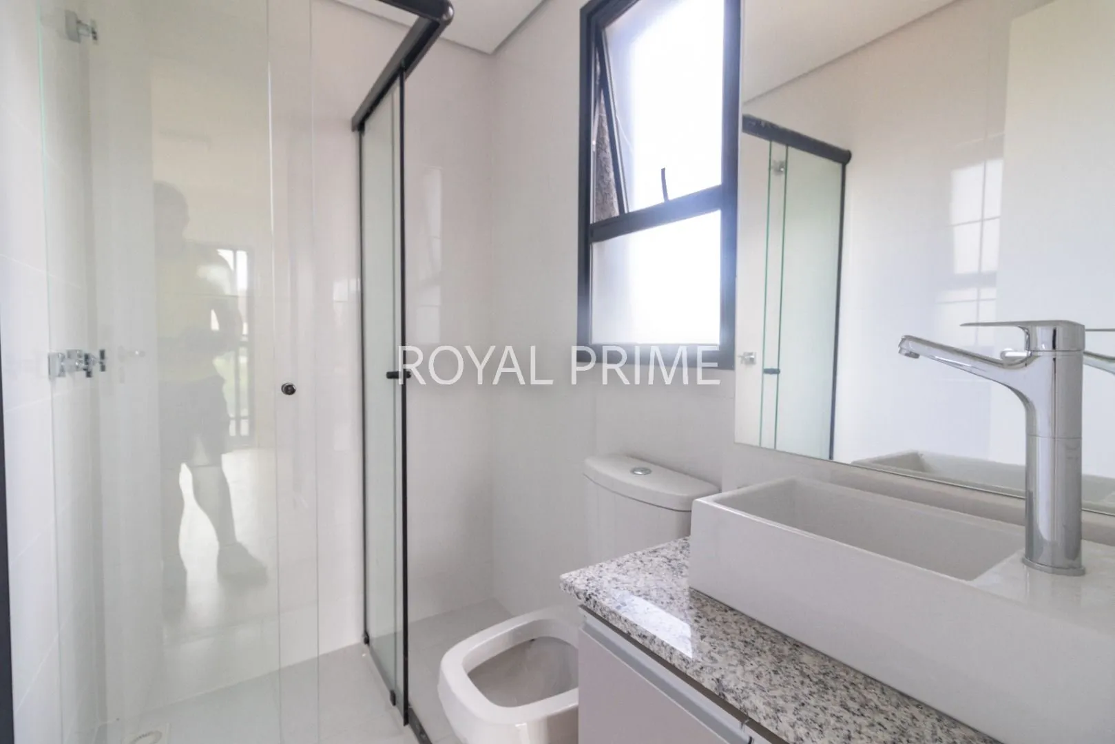 Apartment with open-plan kitchen and 3 en-suites, 97 m² — photo 15