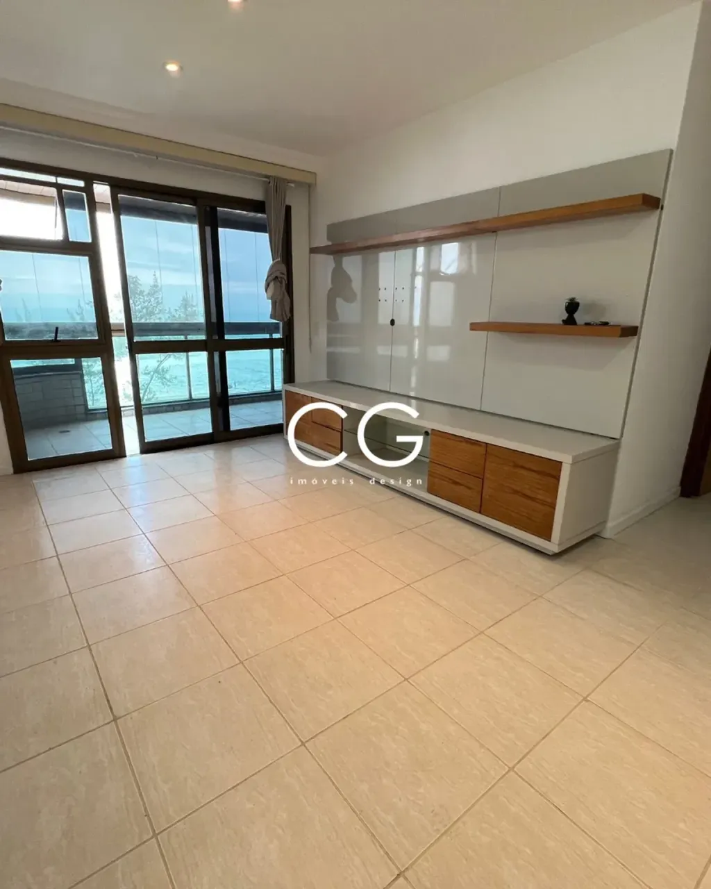 Apartment with 2 bedrooms and enclosed balcony — photo 11